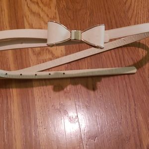 Bow waist belt